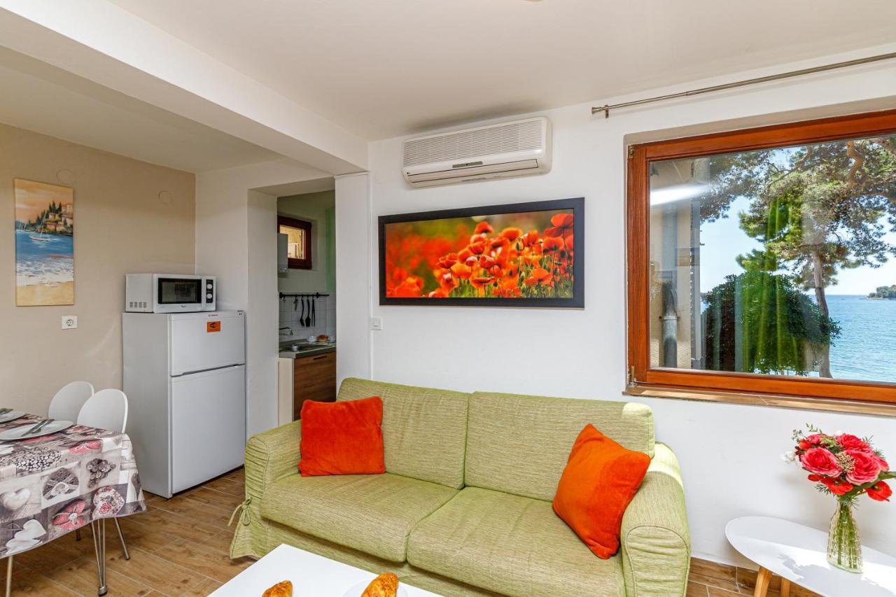 Al Mare Apartments Rovinj Exterior photo